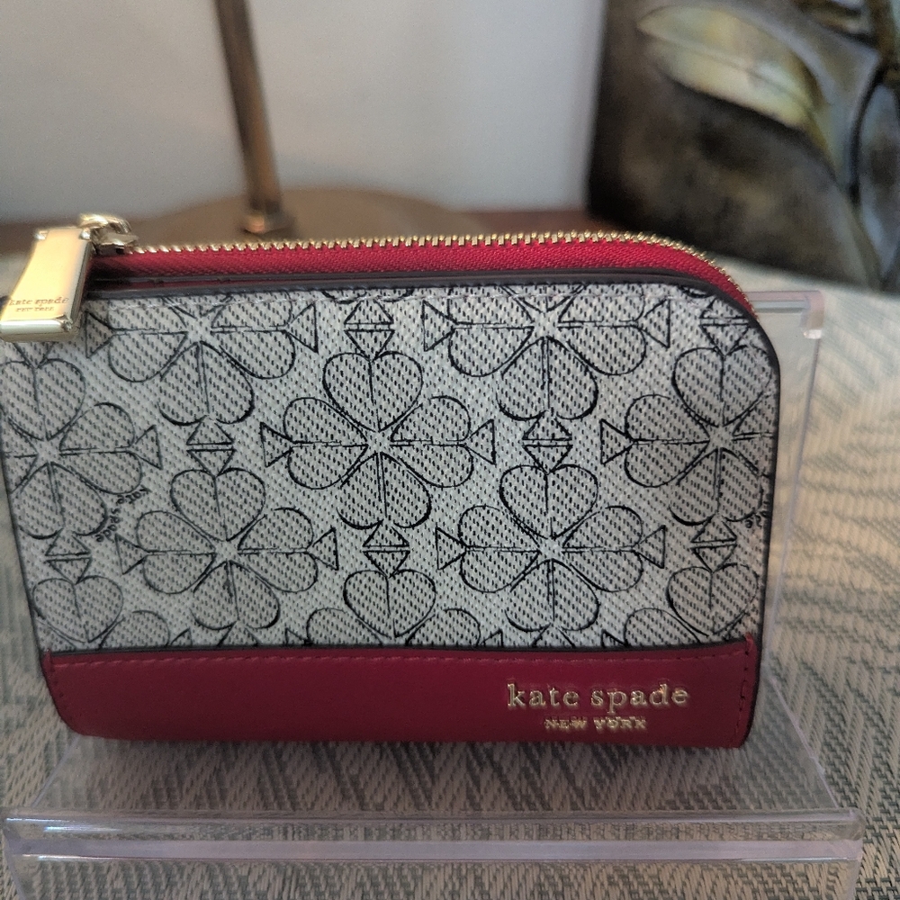 Kate Spade Flower Small Compact Wallet - Picture 12 of 13